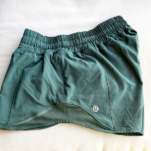Lululemon Hotty Hot Short